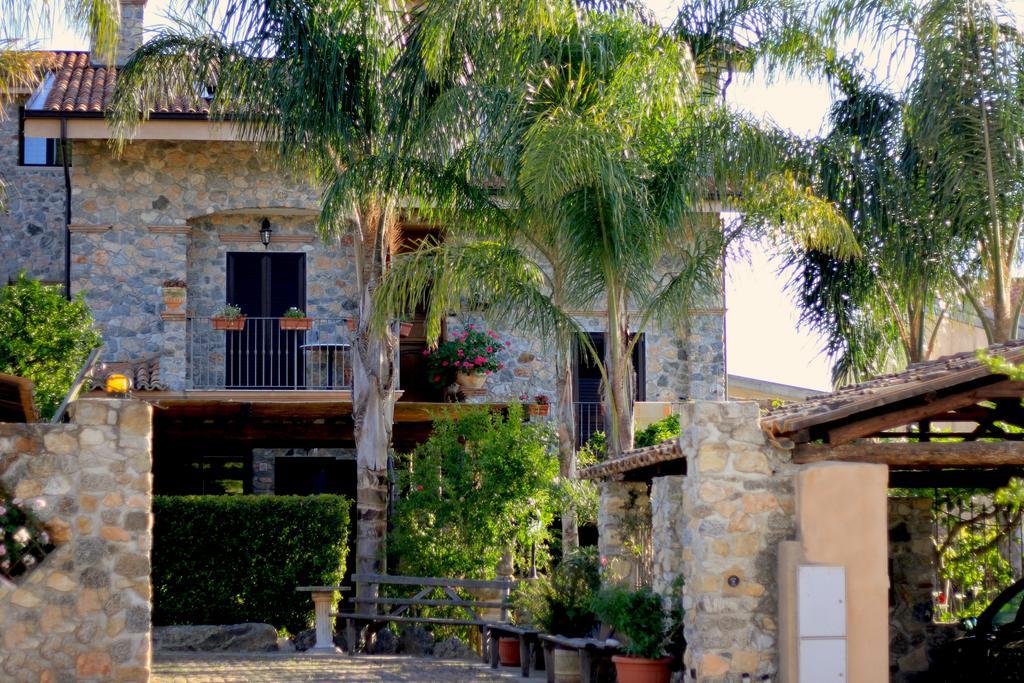 Villa Basilio Accommodation 리카디 외부 사진